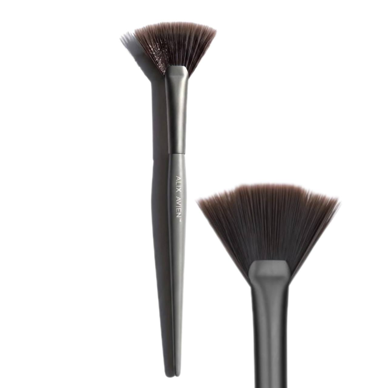 FAN BRUSH